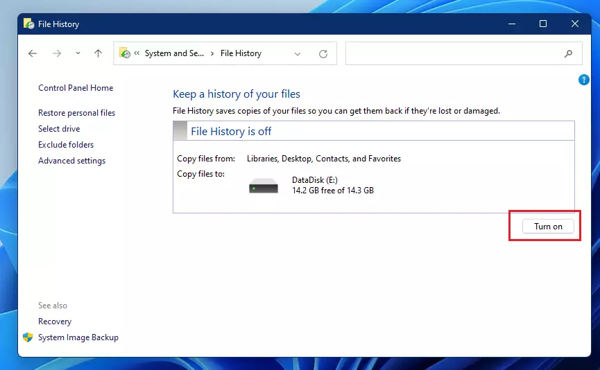 windows 11 turn on file history